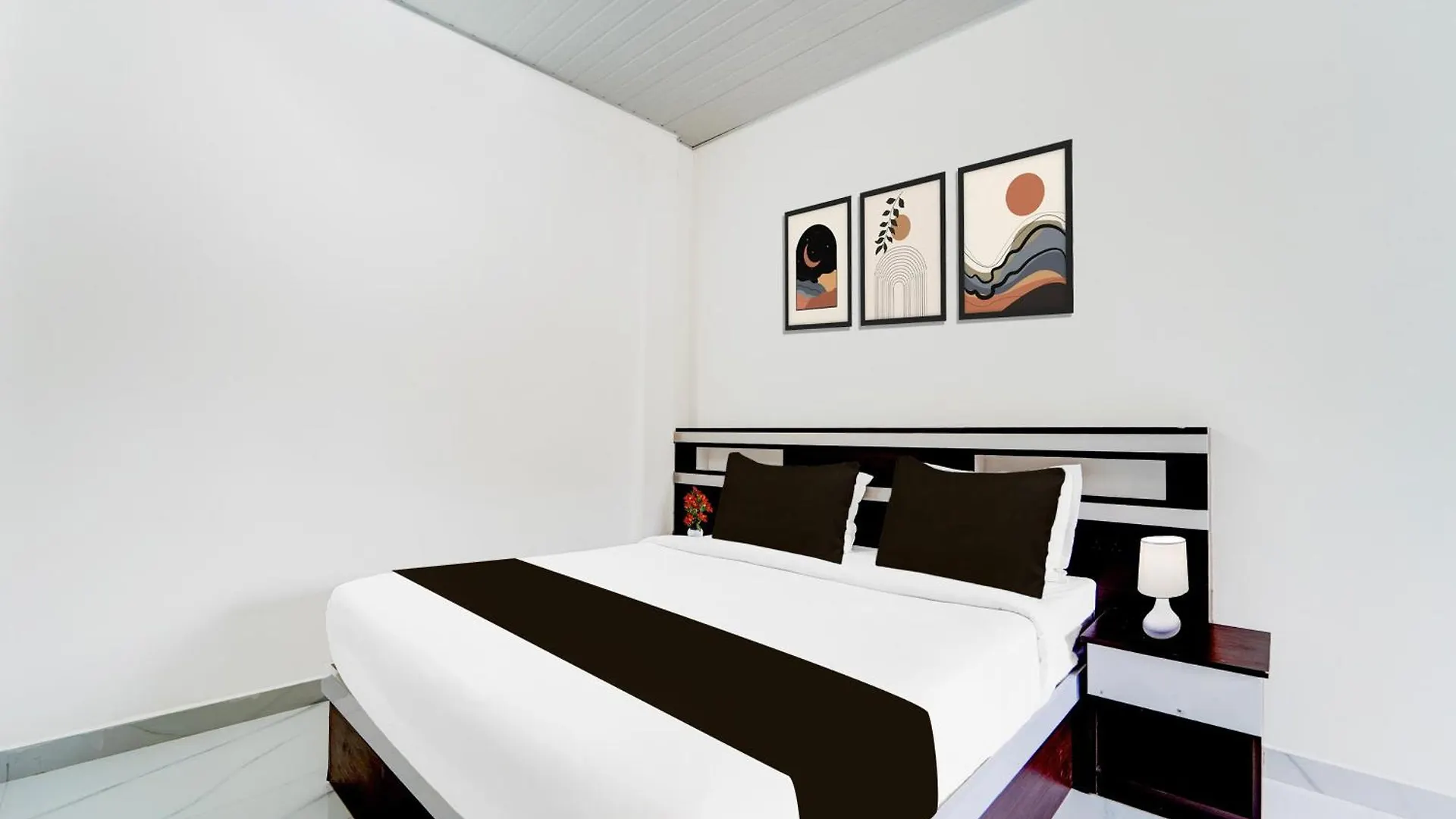 Super Hotel O North Kalamassery Kochi