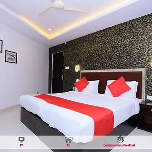Otel Capital O 61059 Green Life, Kochi