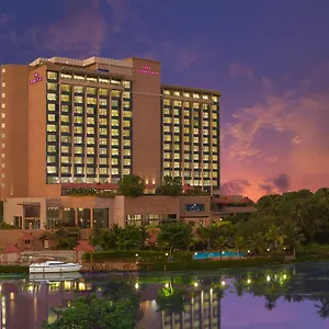 Otel Crowne Plaza By Ihg, Kochi