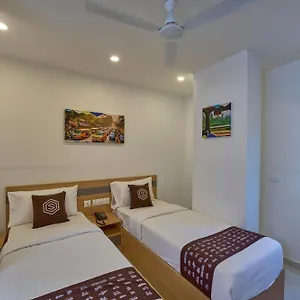 Sapphire Club Hub Hotel