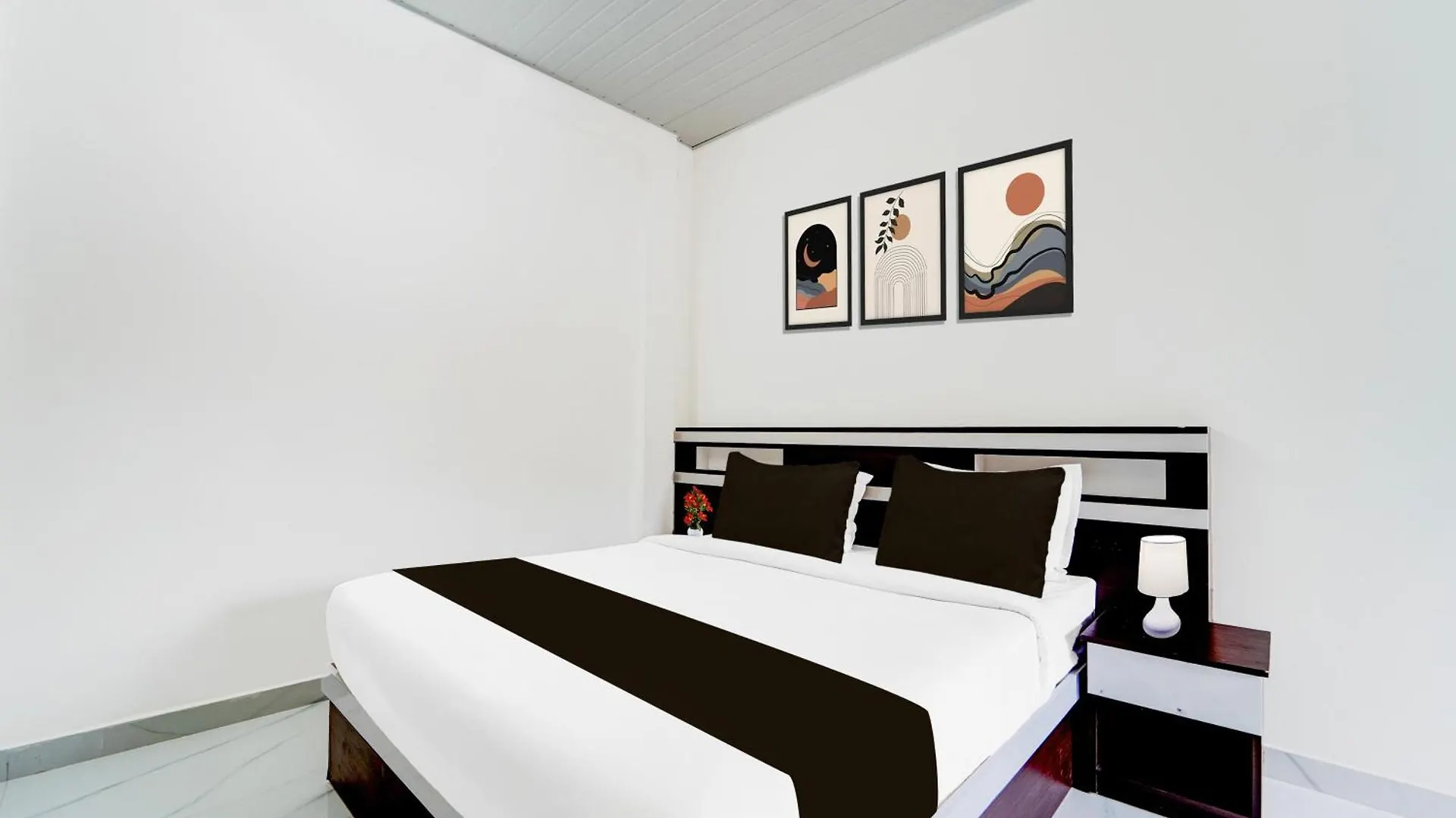 Super Hotel O North Kalamassery Kochi